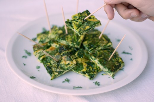 Frittata di luppolo e aneto